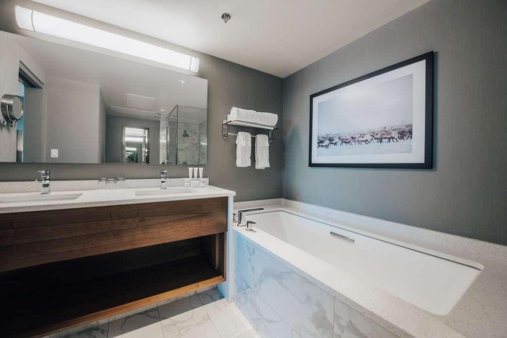 The Explorer Hotel Yellowknife Zewnętrze zdjęcie