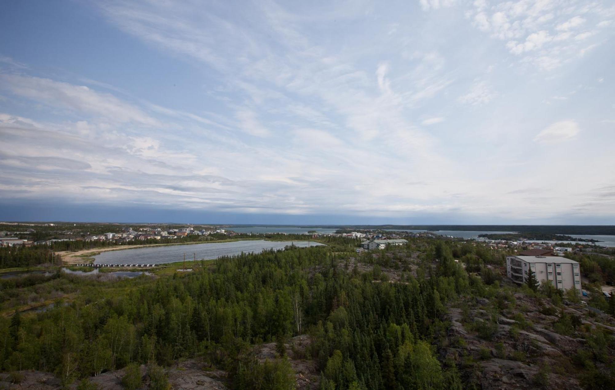 The Explorer Hotel Yellowknife Zewnętrze zdjęcie