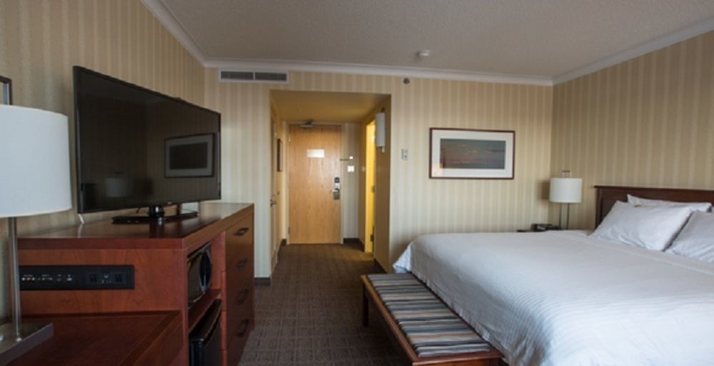 The Explorer Hotel Yellowknife Zewnętrze zdjęcie